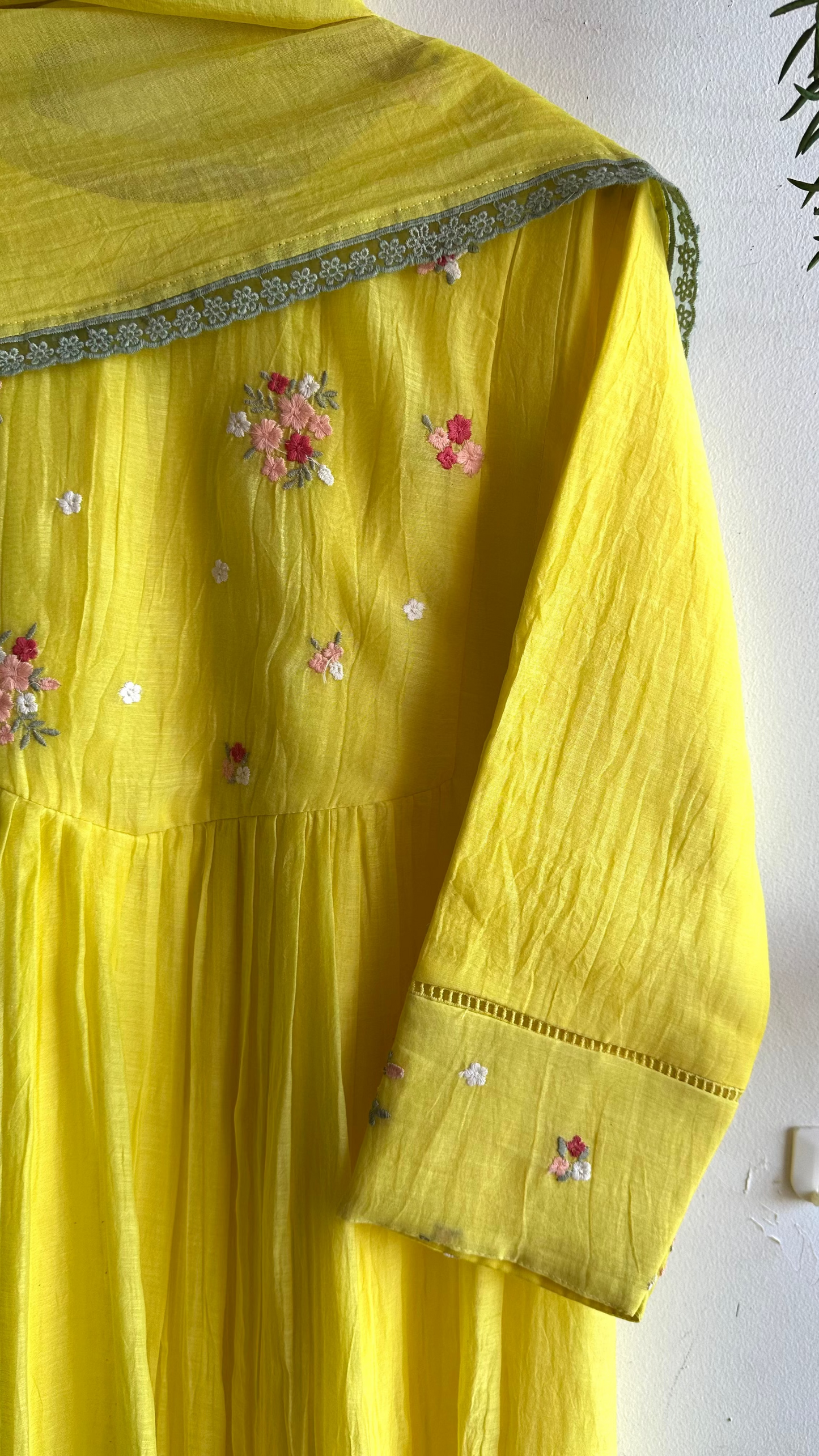 MORNING YELLOW MIST