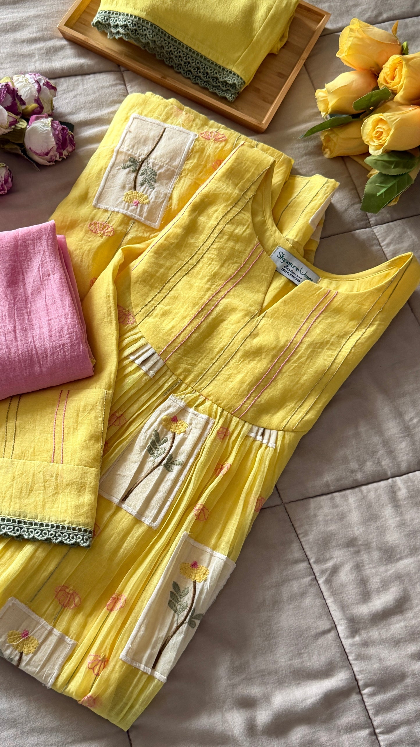GARDEN STICHES IN YELLOW