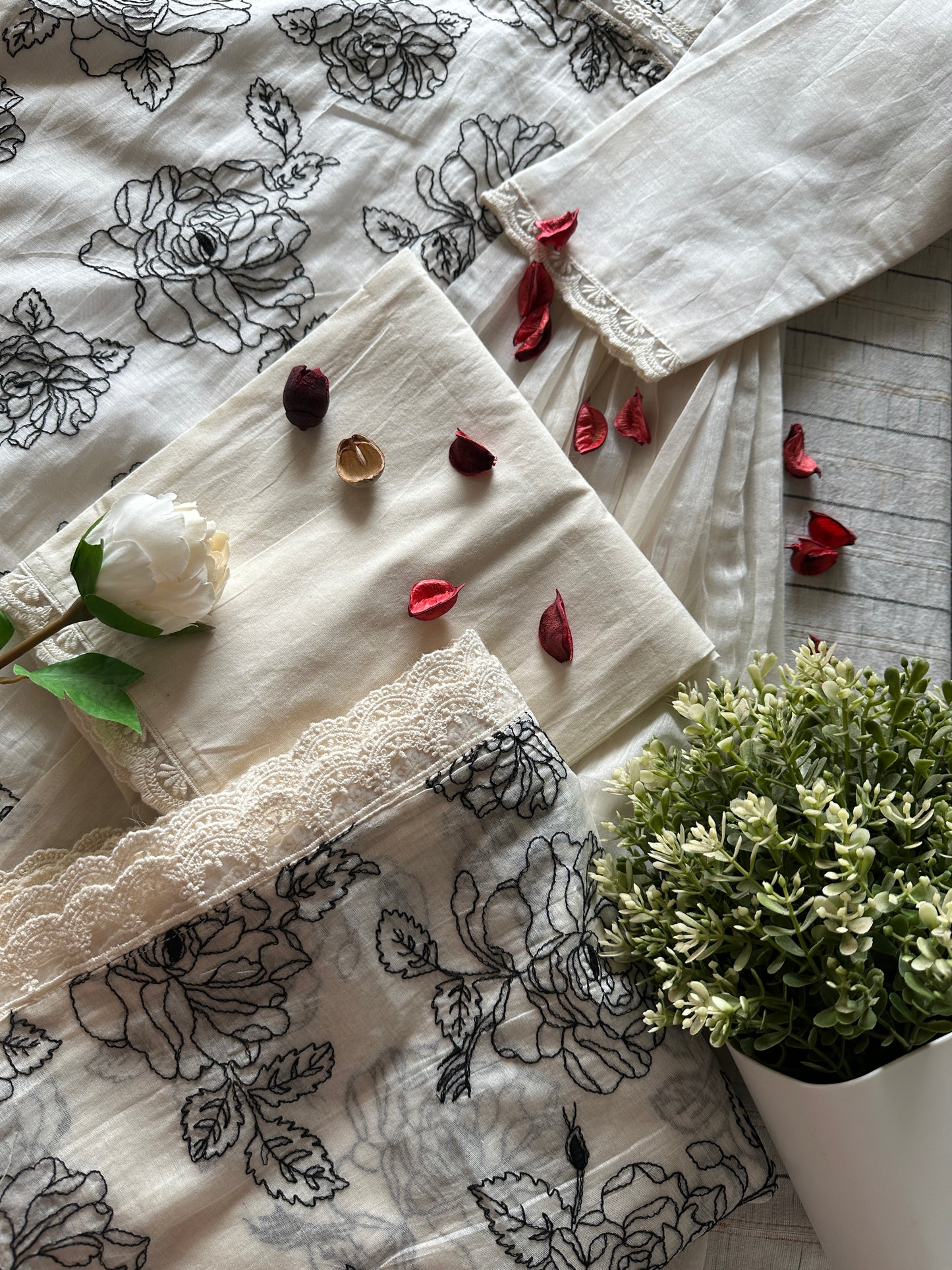 Noir Bloom Chanderi Suit Set – Monochrome Florals in Elegant Contrast