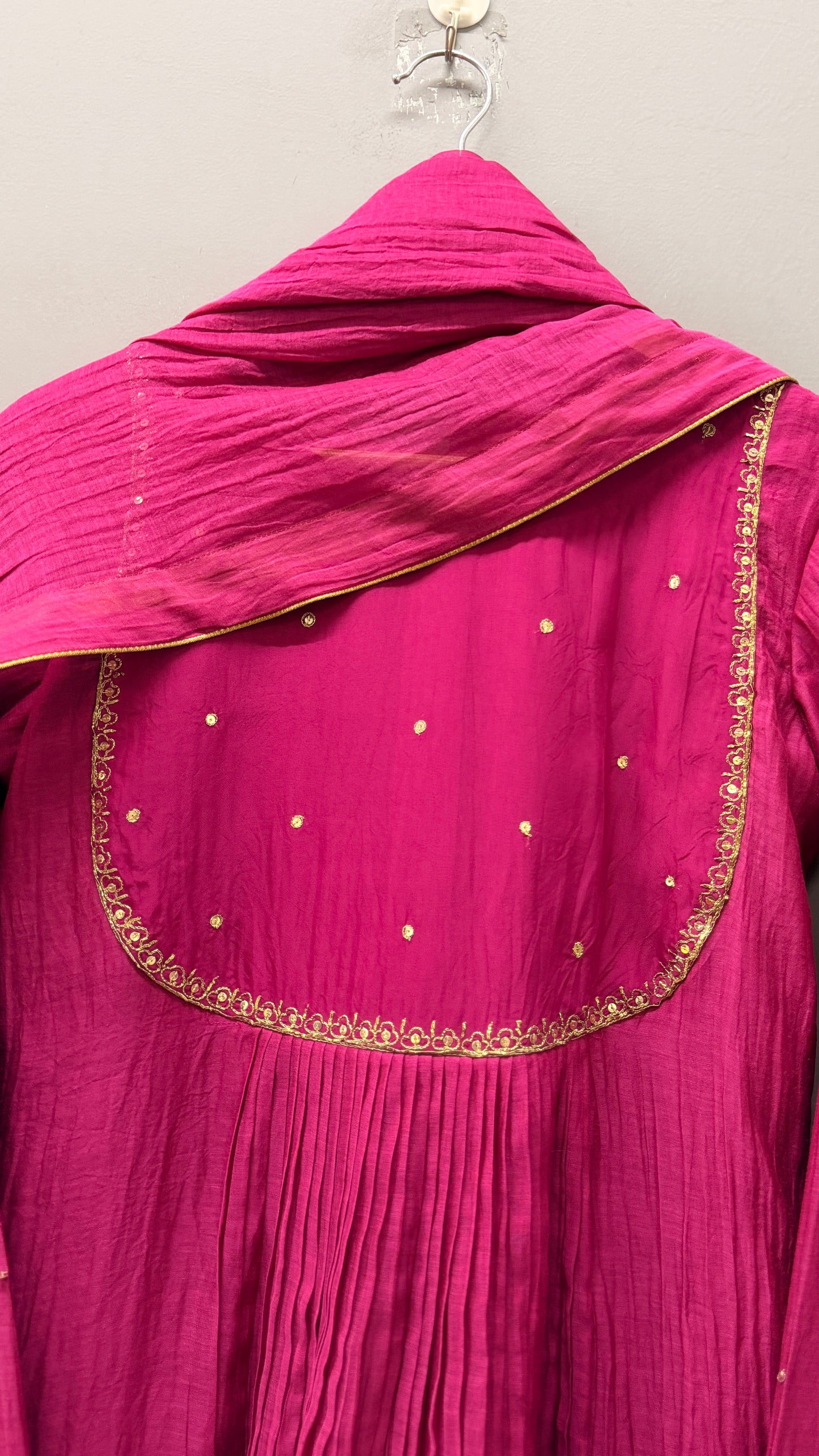 ROSHNI GULABI
