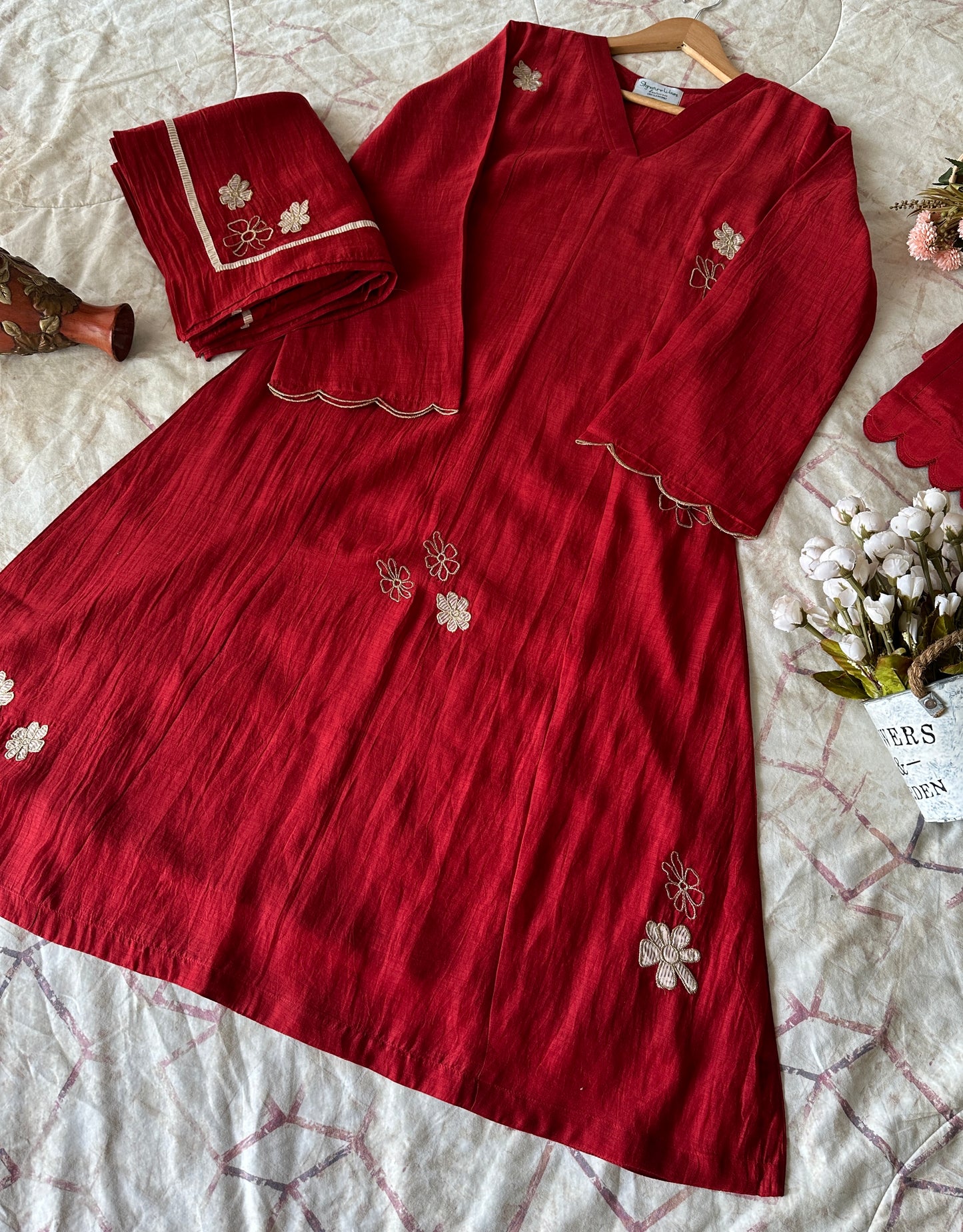 Crimson Petals - The Red for all seasons
