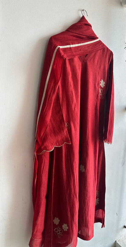 Crimson Petals - The Red for all seasons