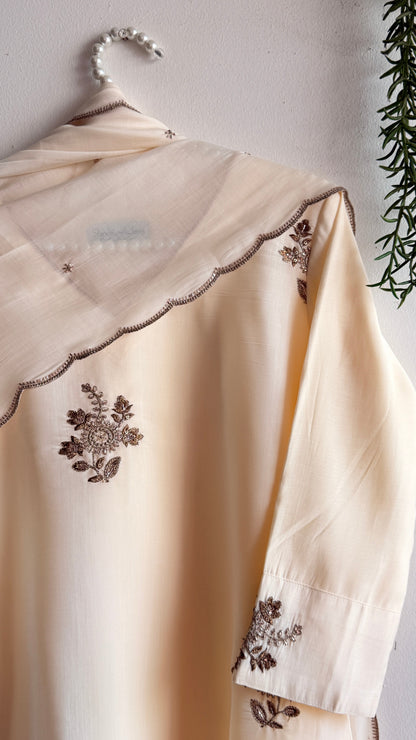 IVORY CREAM