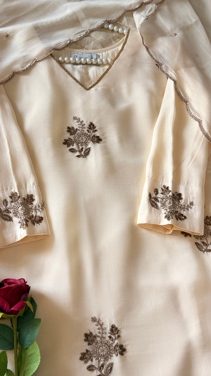 IVORY CREAM