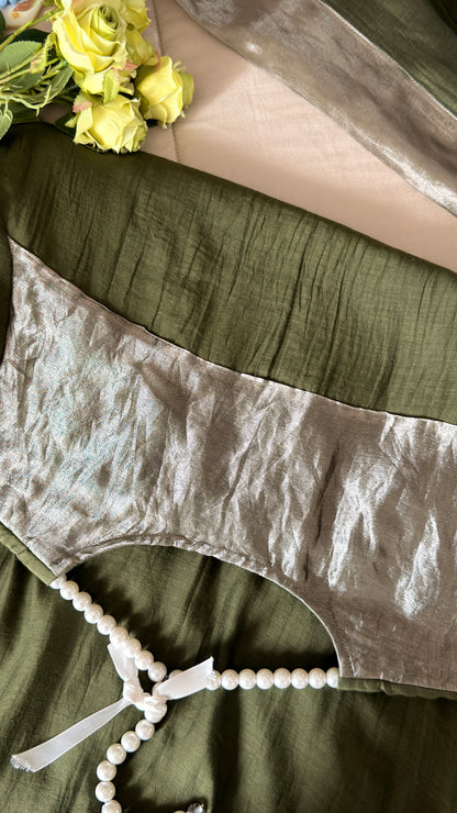 A TOUCH OF SHIMMER