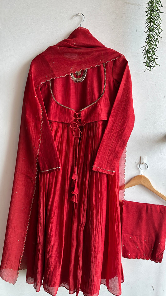 SCARLET LOVE