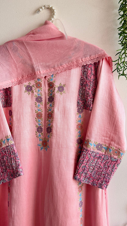 ROSY THREAD
