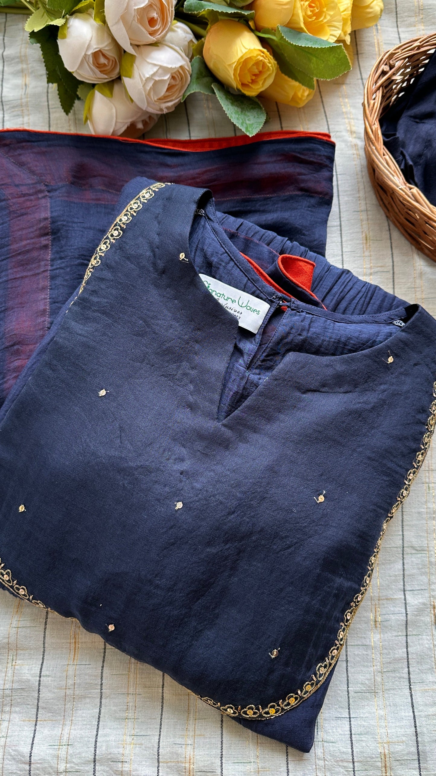 MIDNIGHT BLUE LOVE