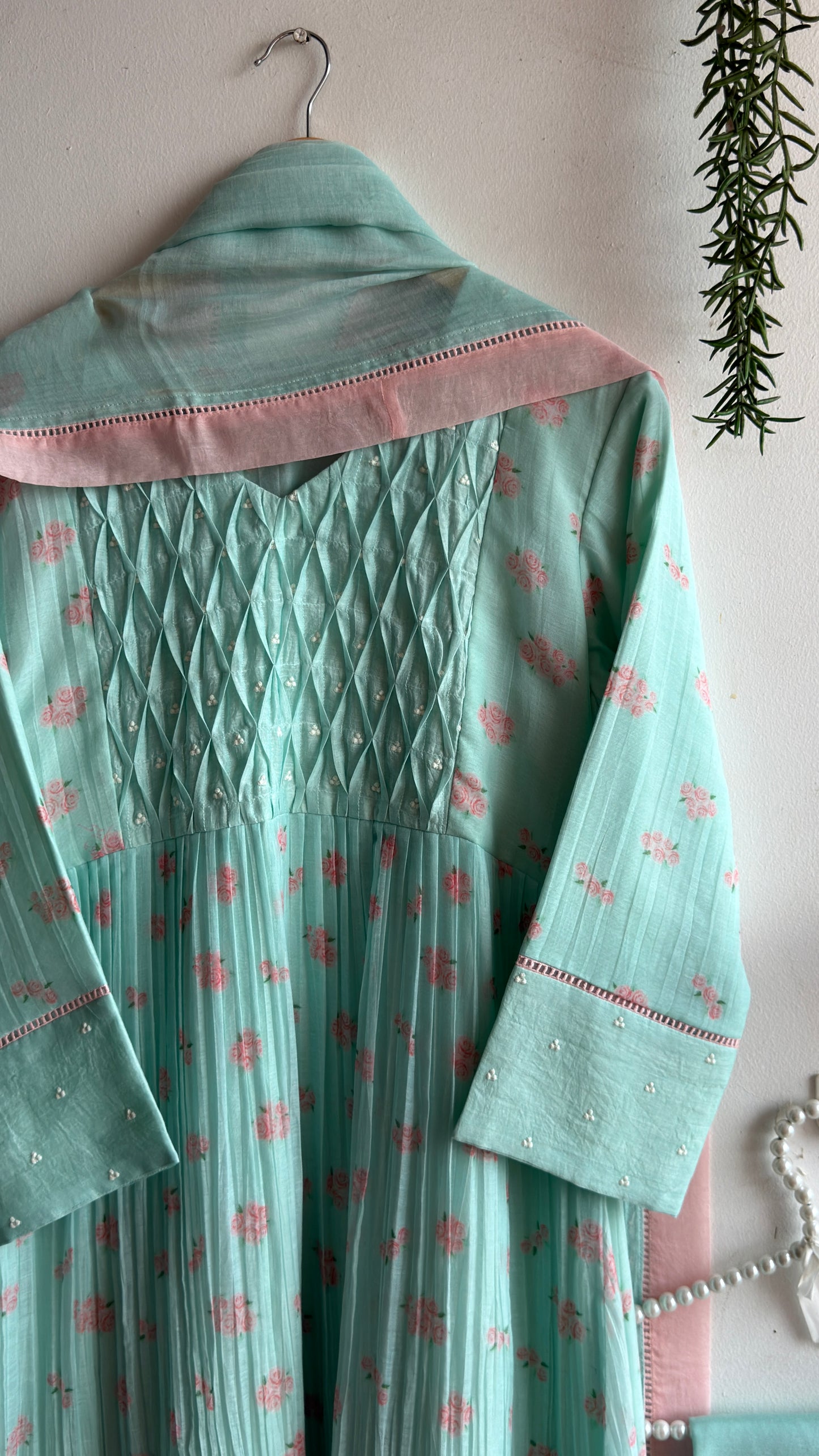 MINT ROSETTE
