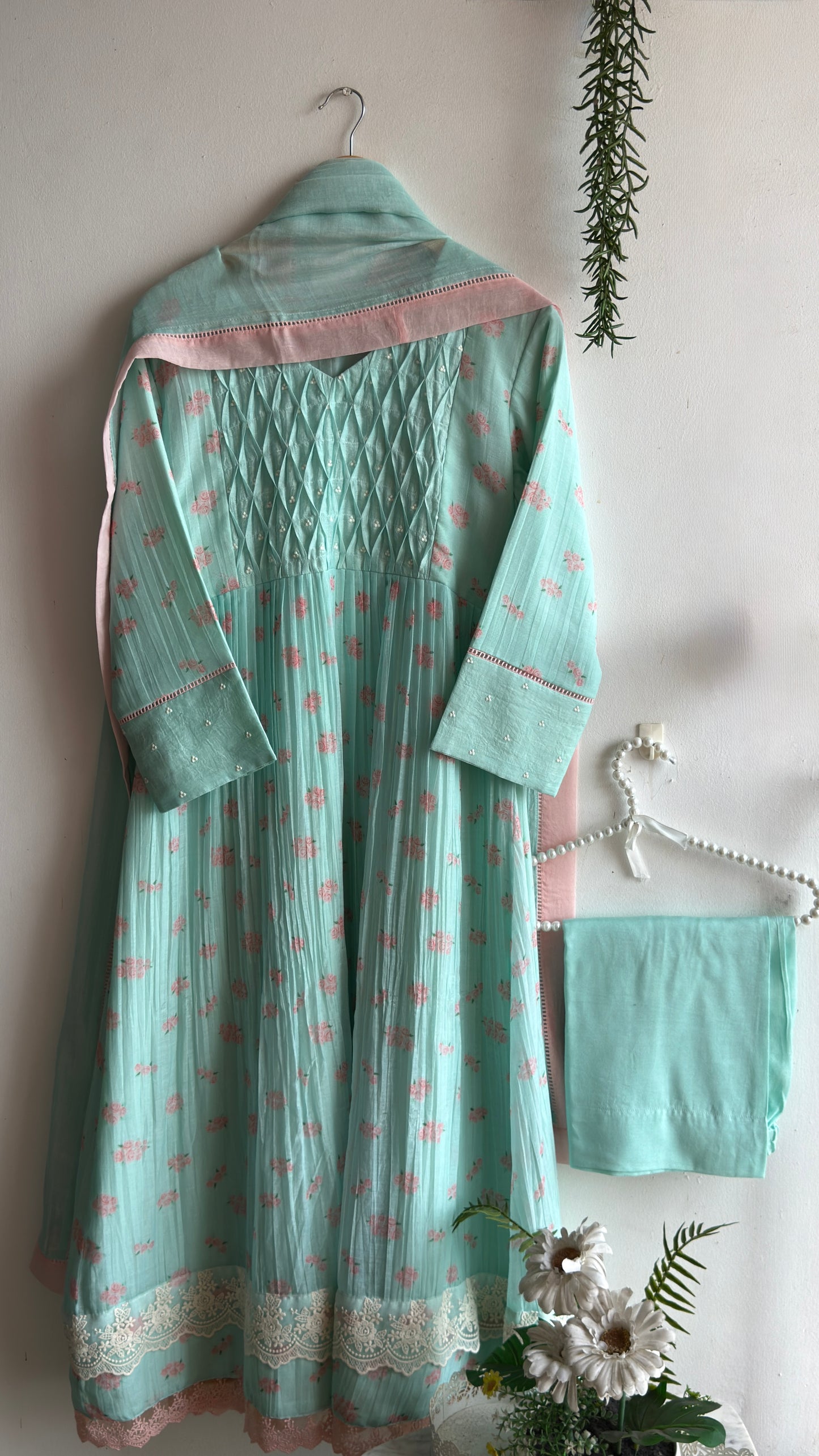 MINT ROSETTE
