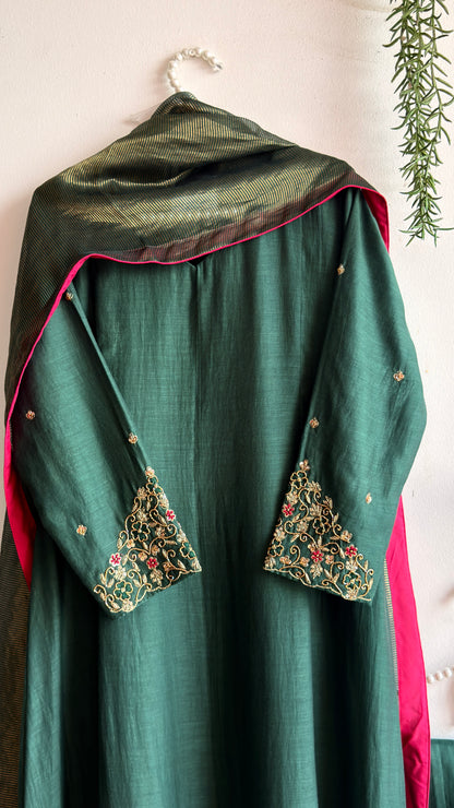 EMERALD ROSE