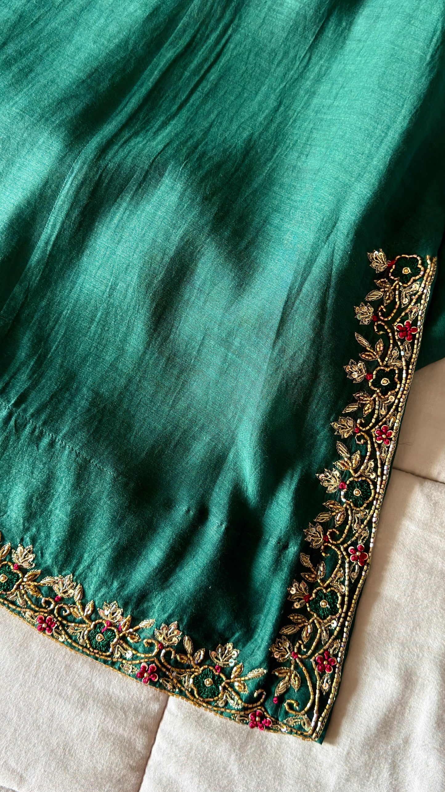 EMERALD ROSE