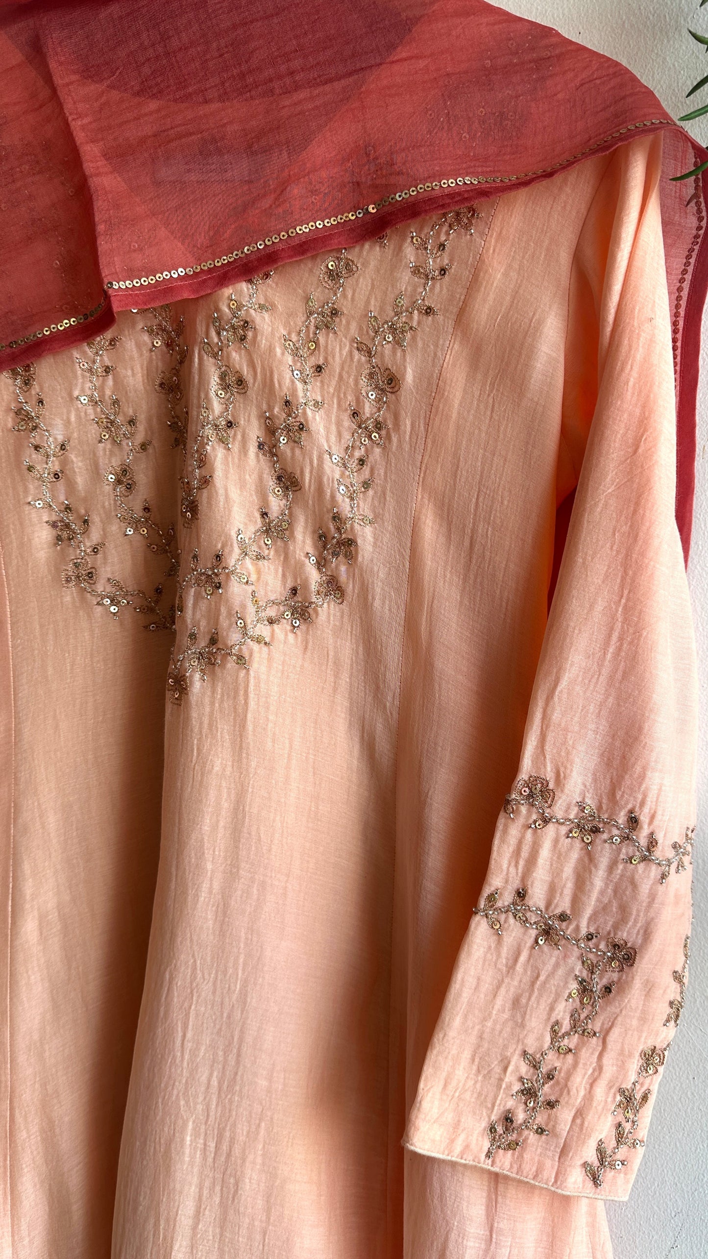 SHADES OF PEACH