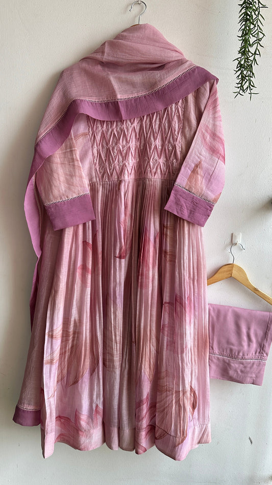 MAUVE STROKES