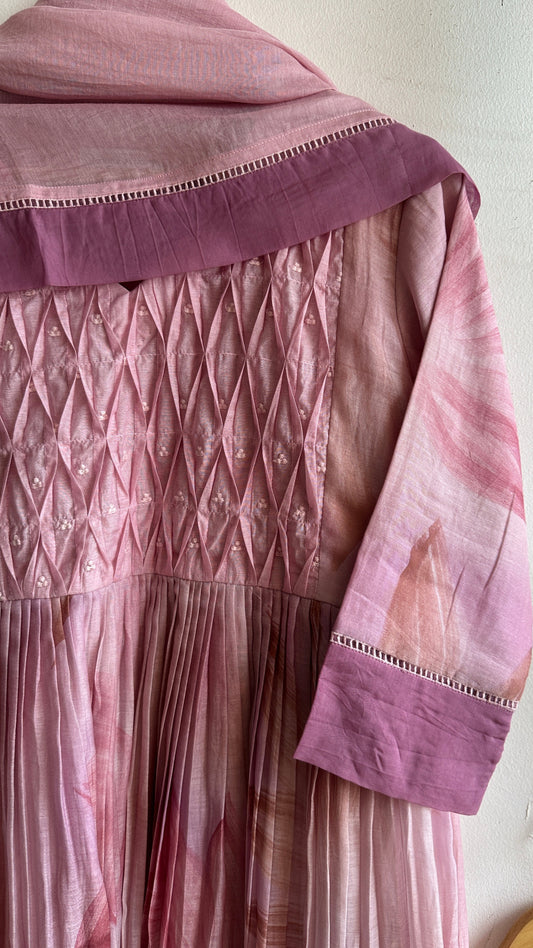 MAUVE STROKES