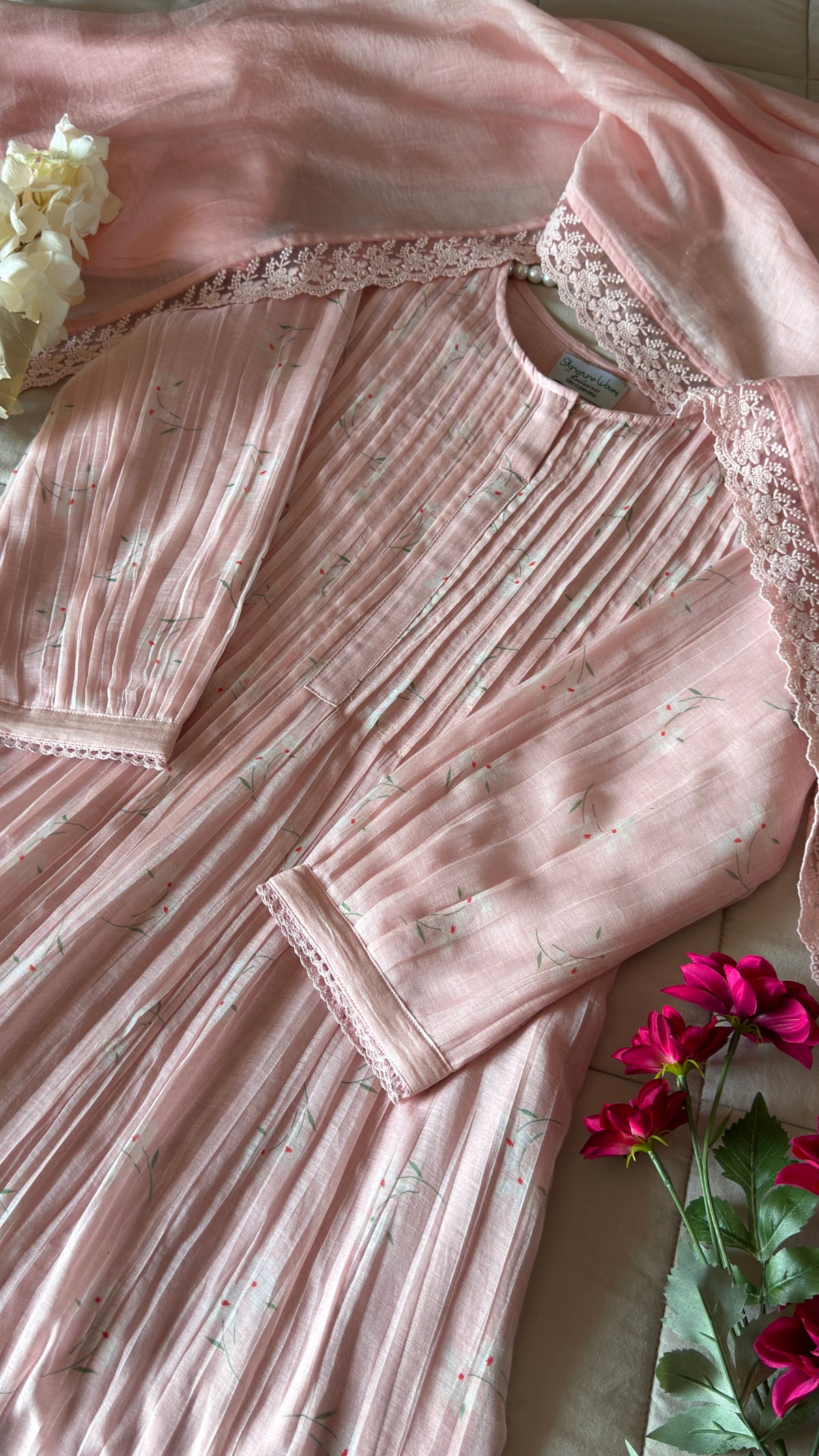 PINK MERINGUE