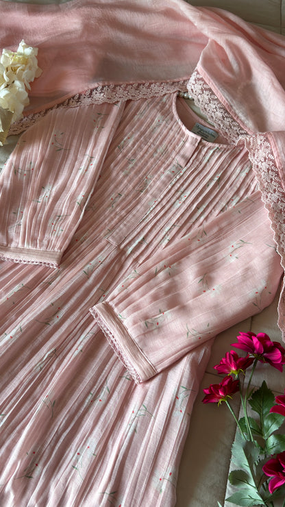 PINK MERINGUE