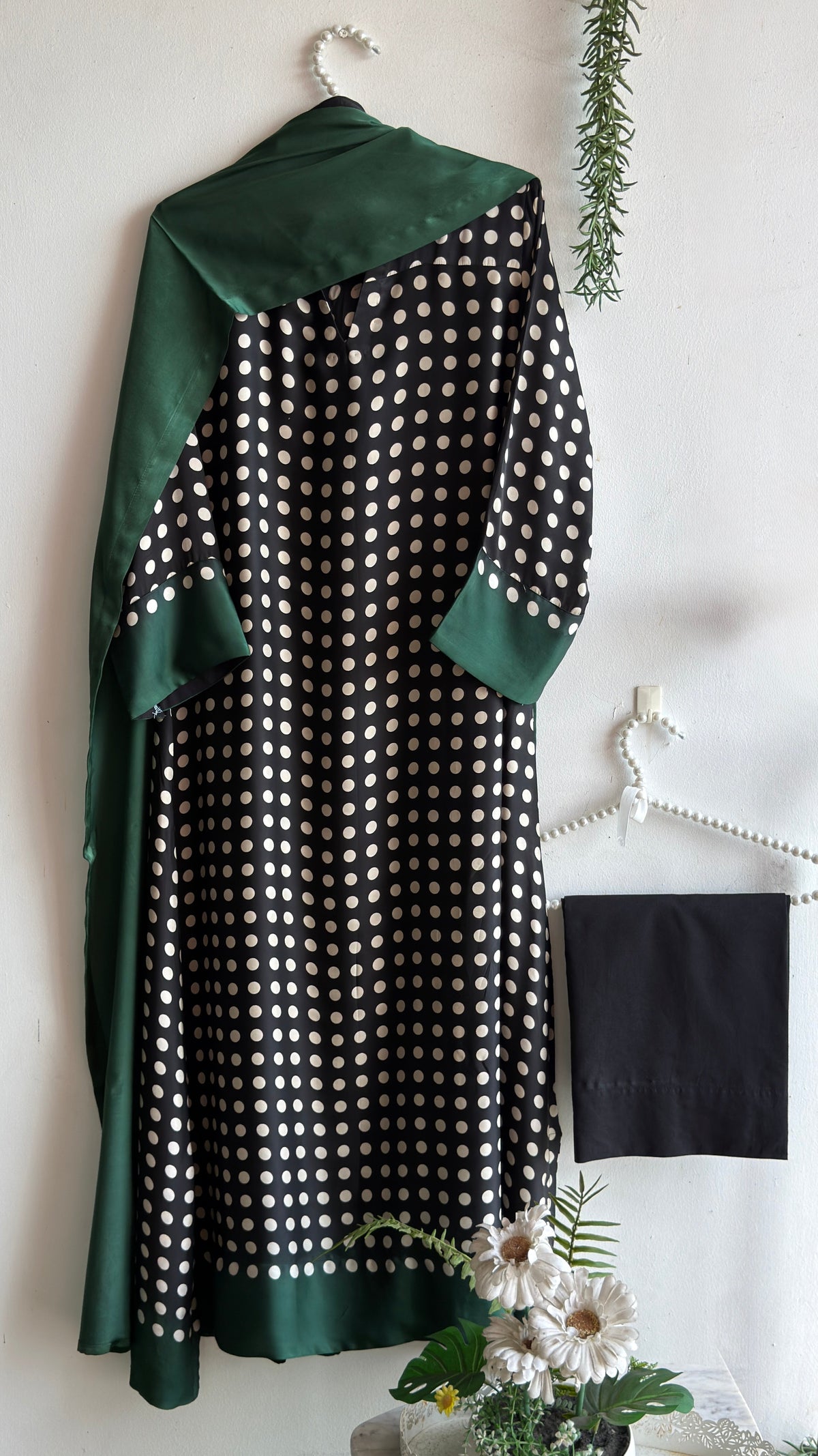 EMERALD DOT