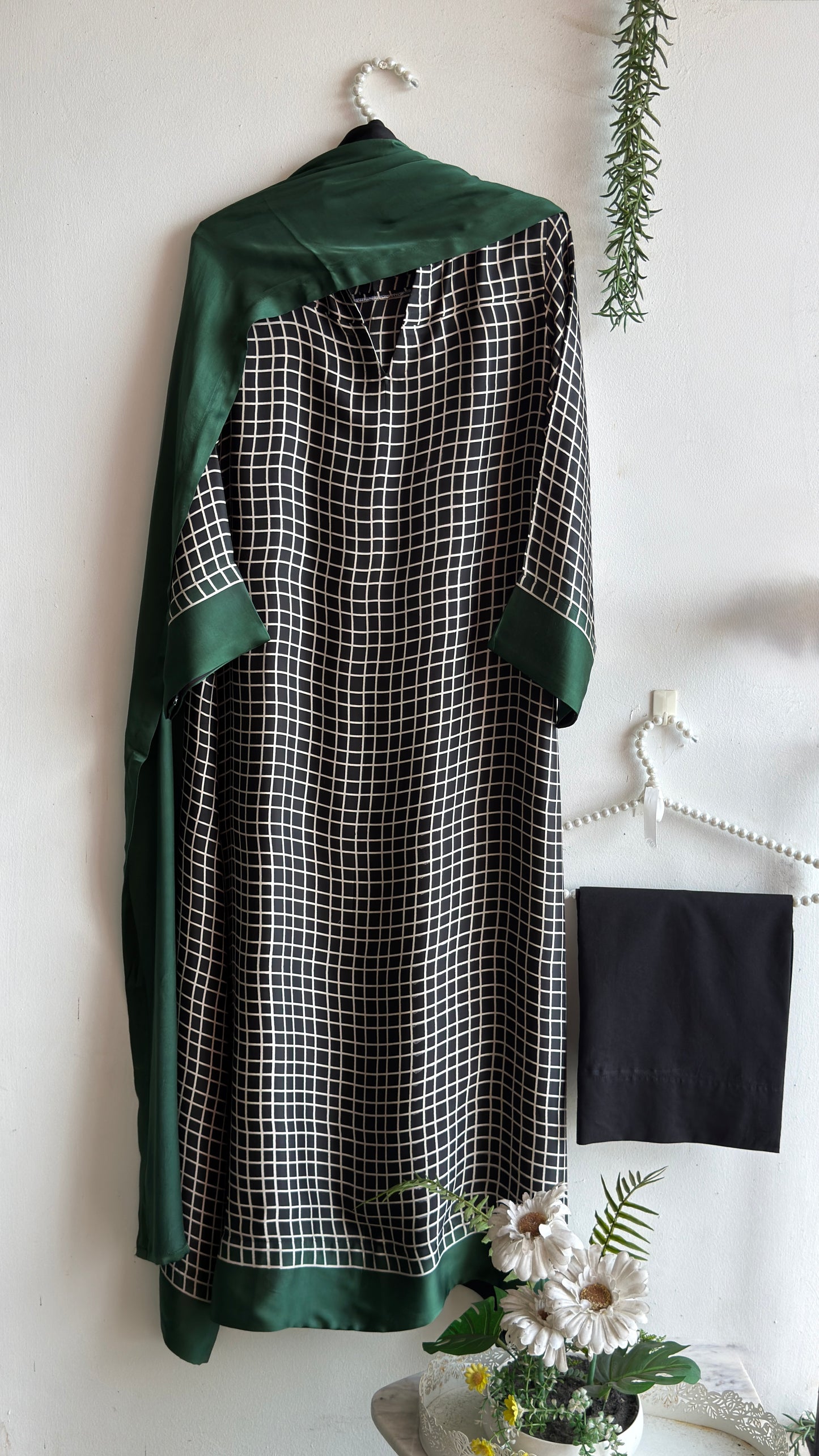 EMERALD CHECKS