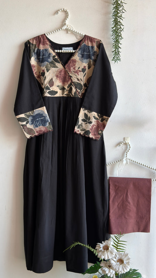 VINTAGE ROSE