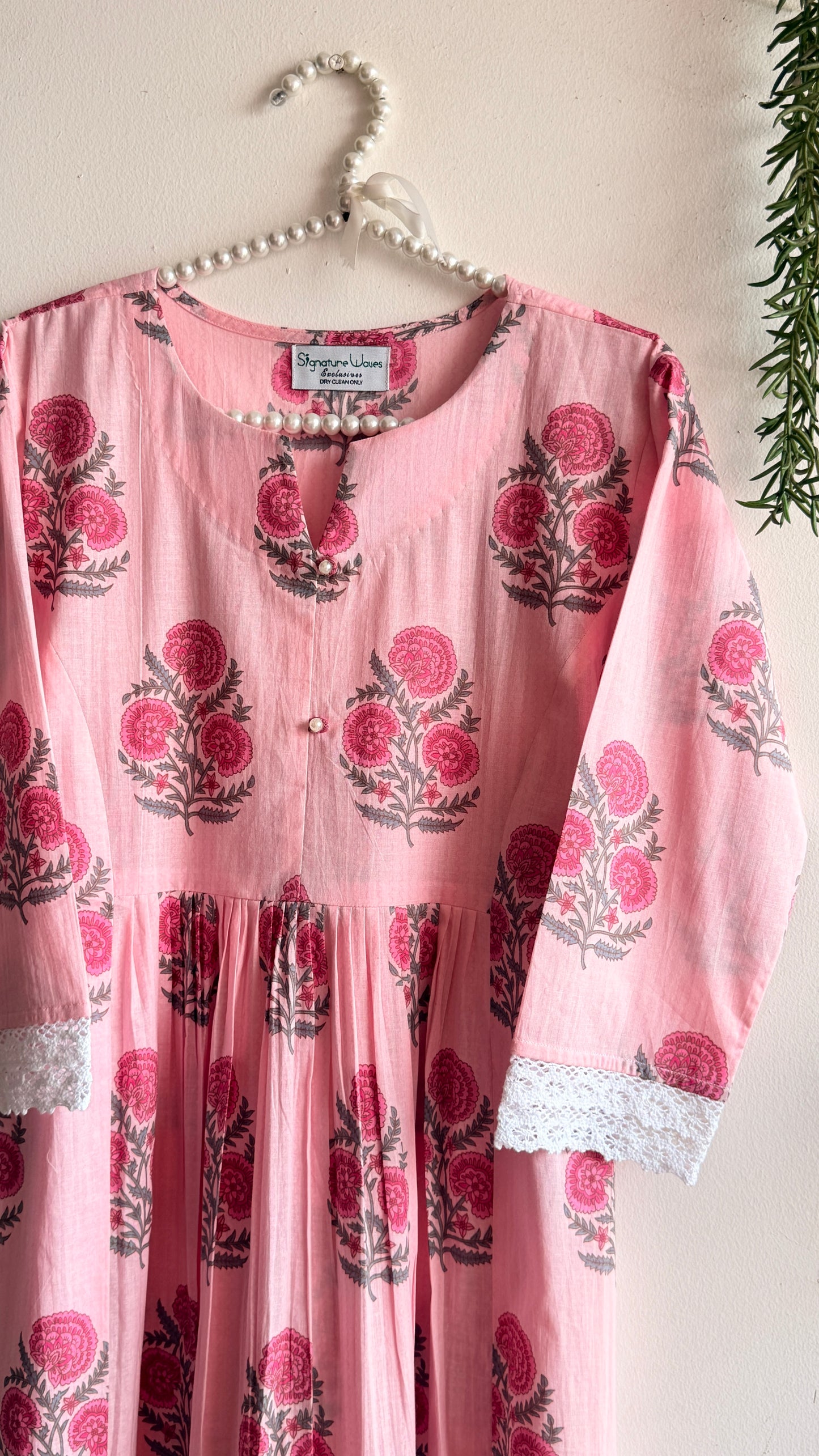 ROSY PINK