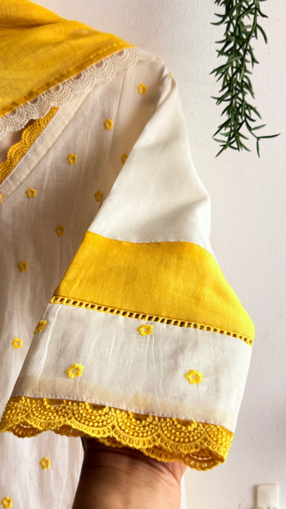 DREAMS IN YELLOW
