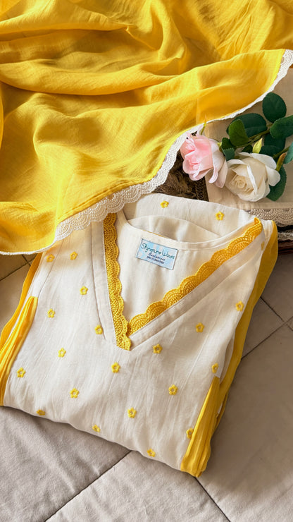 DREAMS IN YELLOW