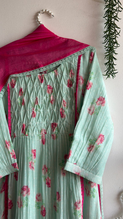 MINT ROSE