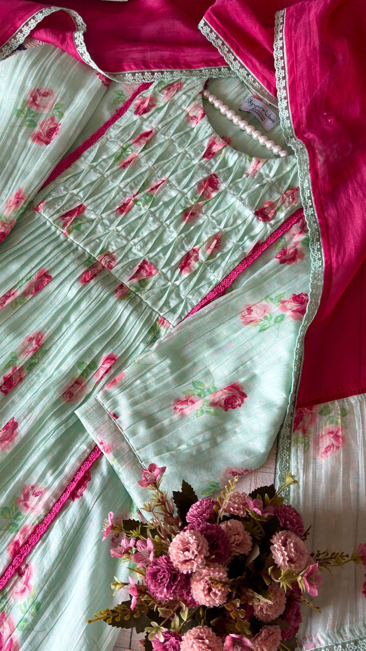 MINT ROSE