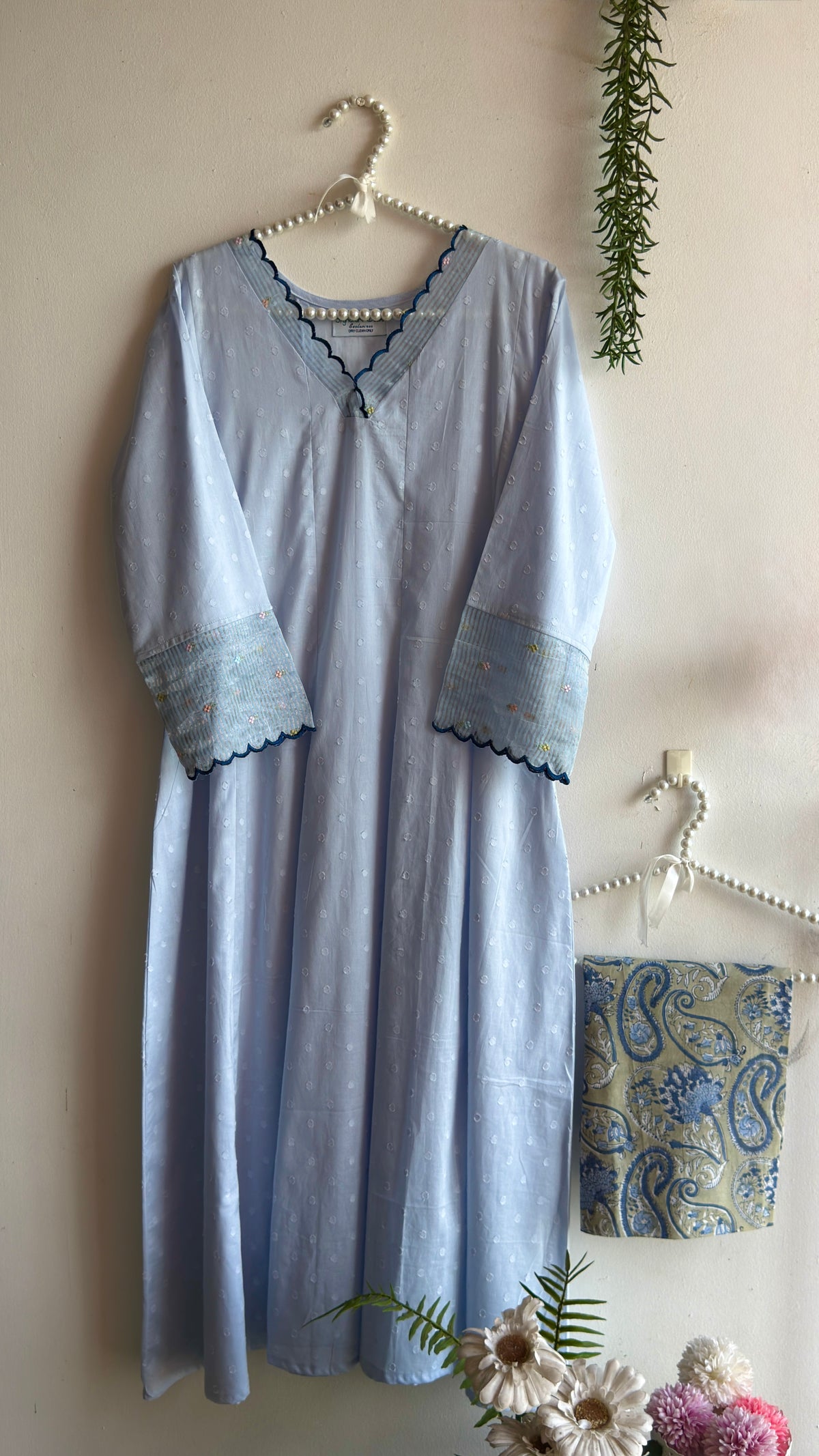 BLUE WILLOW
