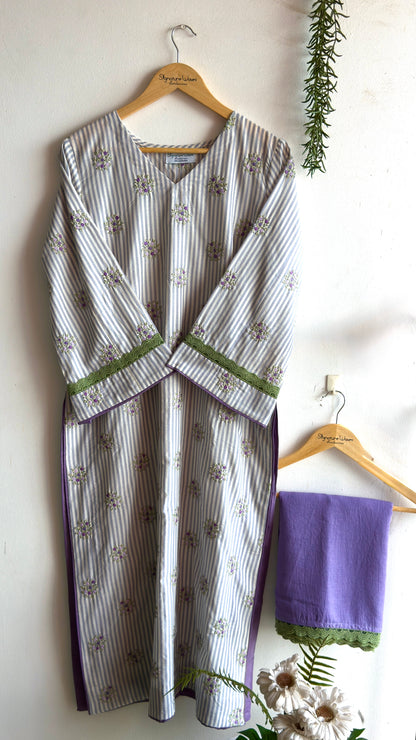 BLOOM & STRIPE