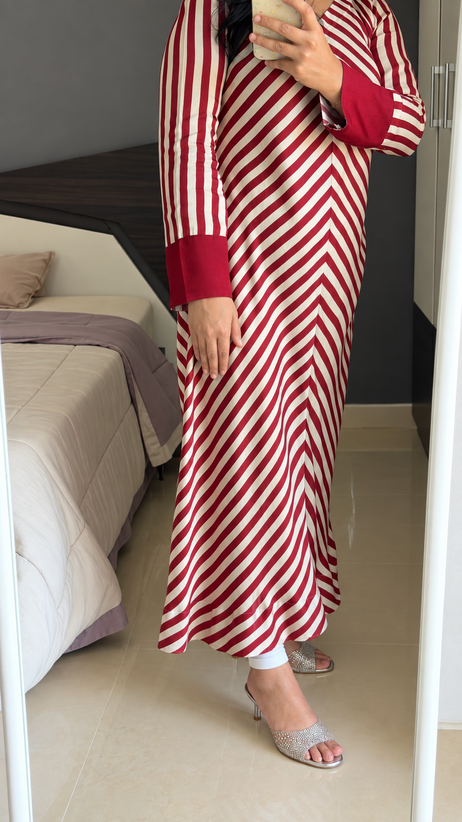 CRIMSON CHEVRON