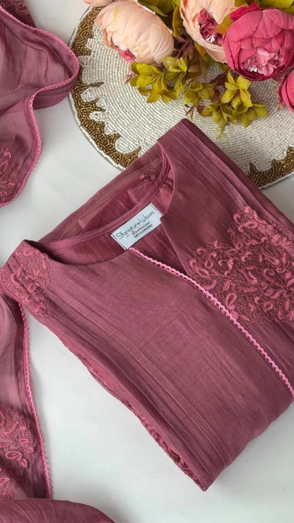 VELVET MAUVE
