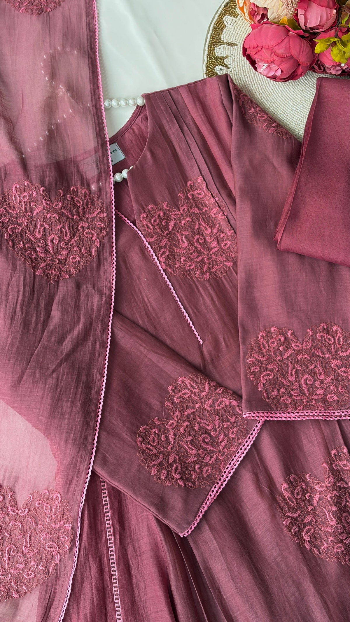 VELVET MAUVE