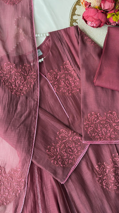 VELVET MAUVE