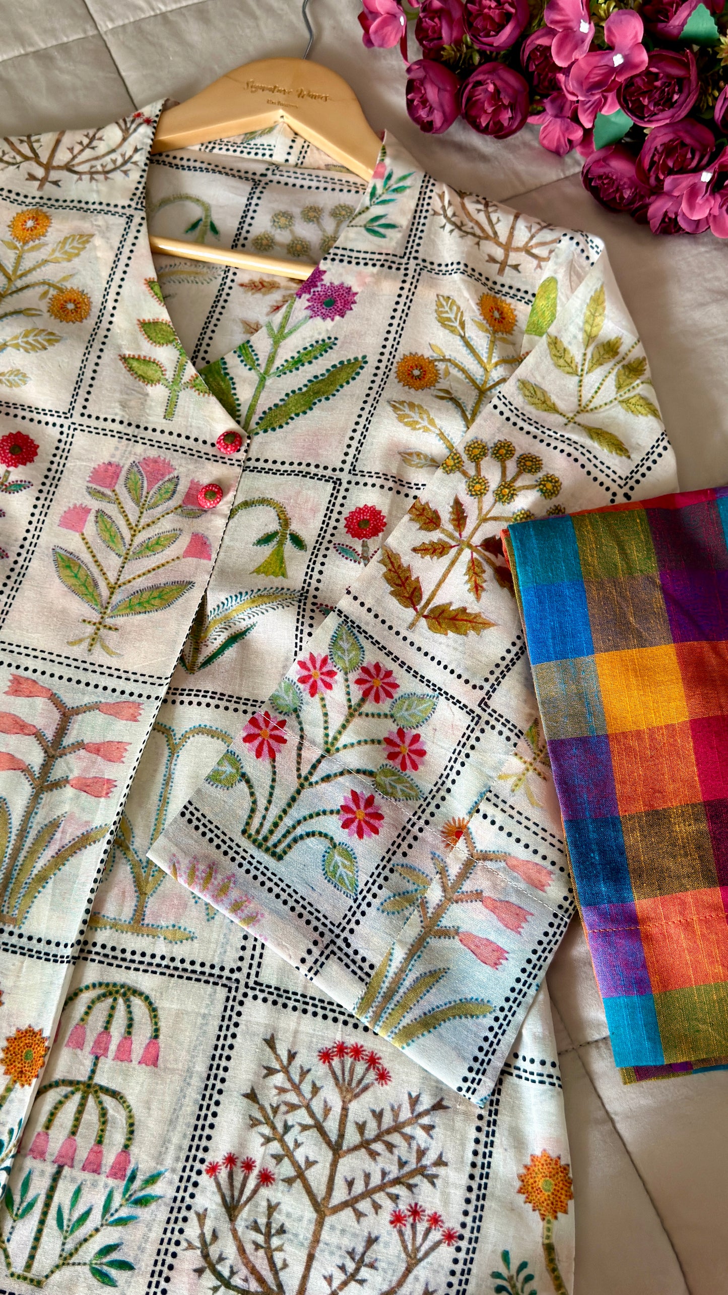 CHECKS & BLOOMS