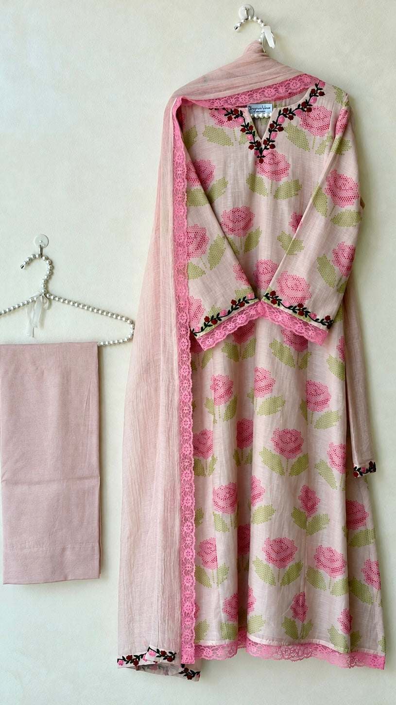 FLORAL HUES