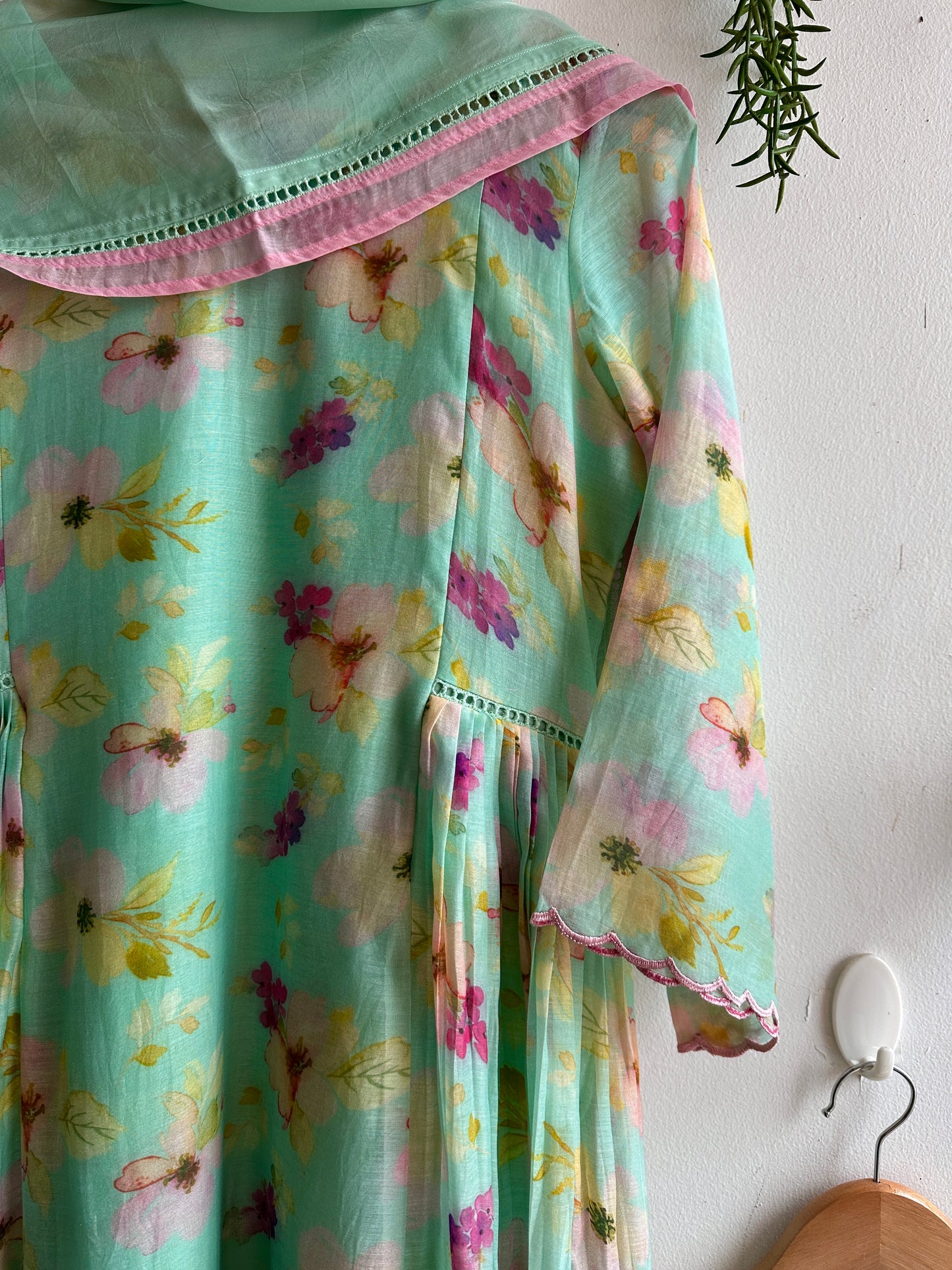 Aafreen Pastel Floral Set – Soft Elegance in Bloom