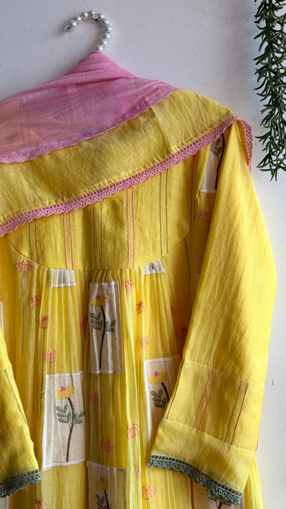 GARDEN STICHES IN YELLOW
