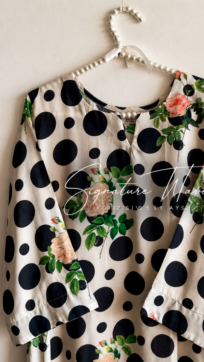 ROSE & DOTS