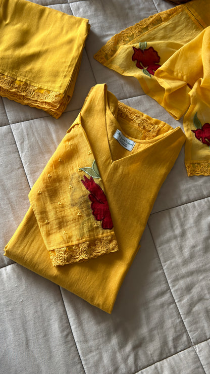 GOLDEN BLOOM