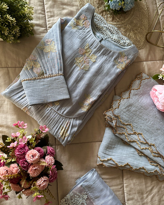 Dewdrop Bloom – A Whisper of Calm, A Touch of Grace