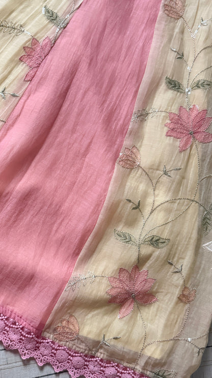 HINT OF PINK ON YELLOW