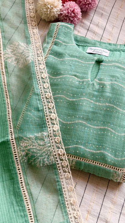 MISTY GREEN