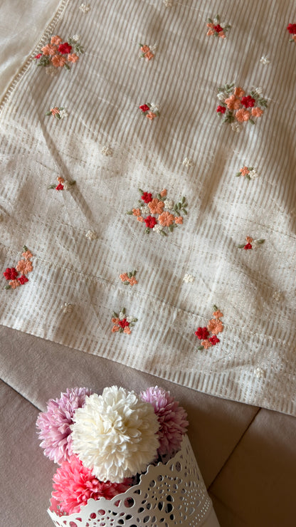 IVORY ROSES