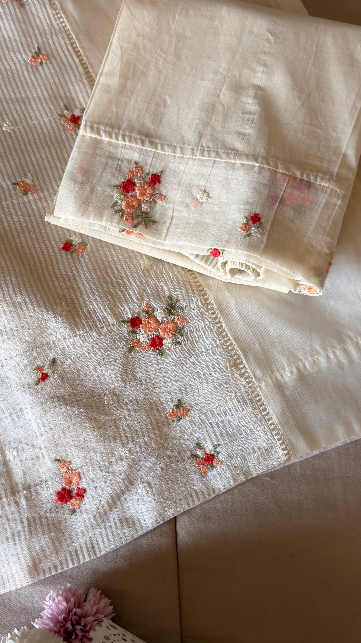 IVORY ROSES