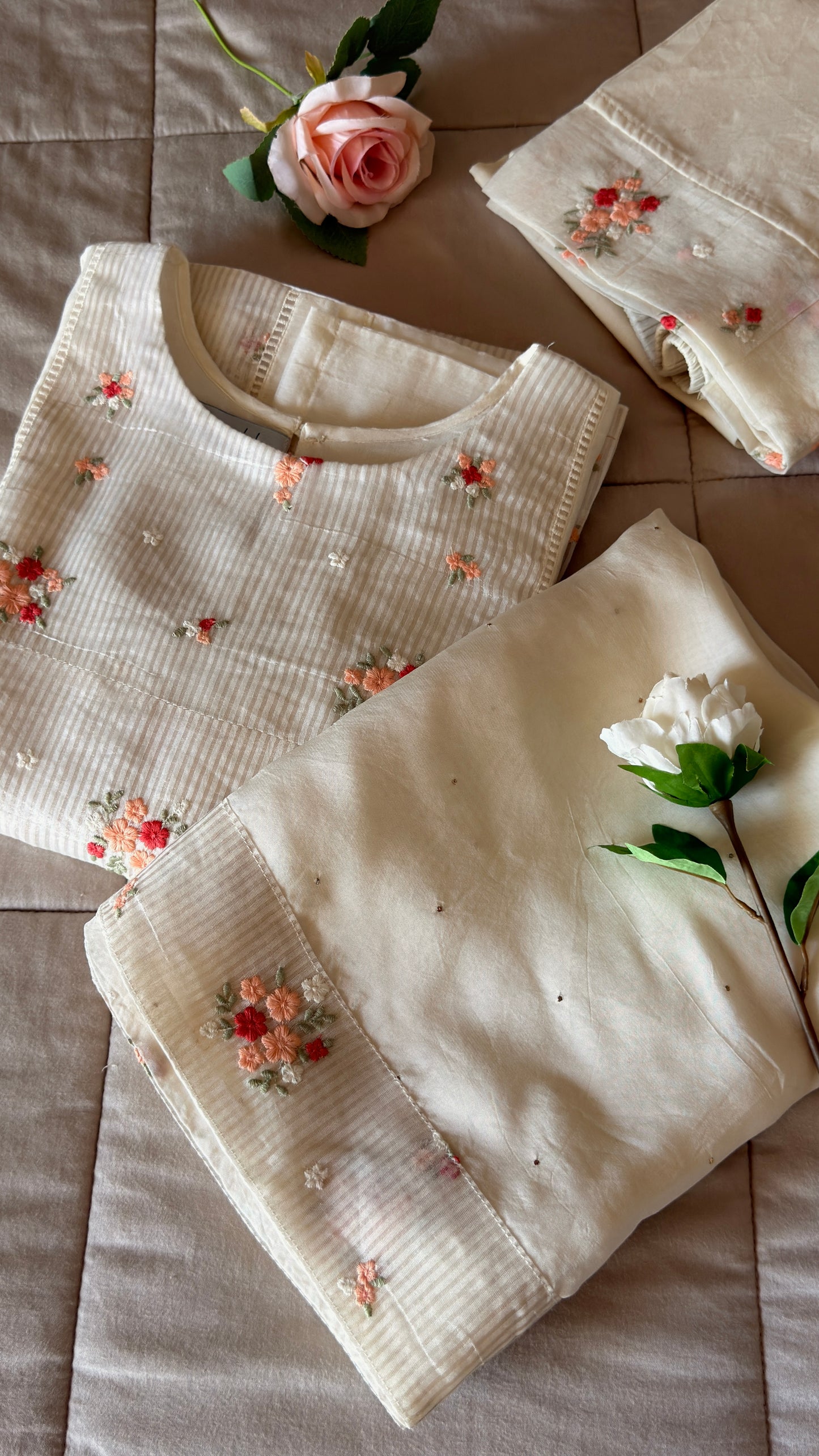 IVORY ROSES