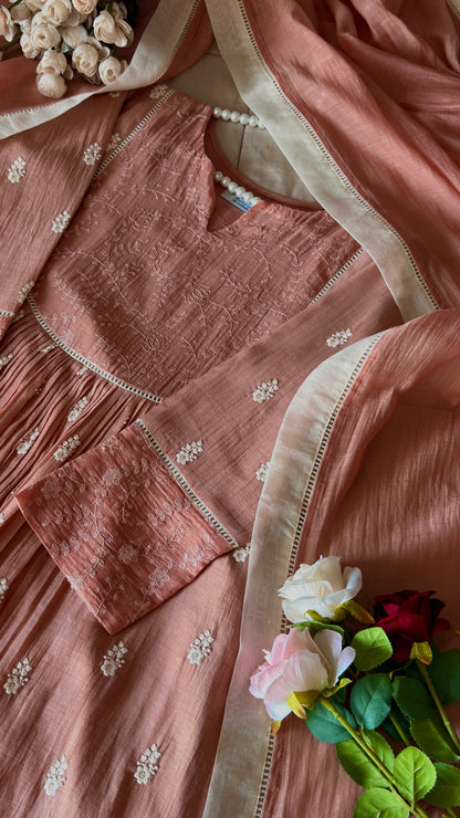 ANTIQUE ROSE