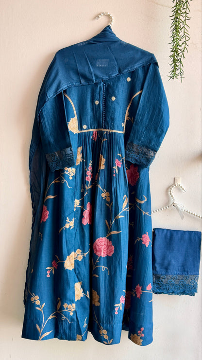 FLORAL BLUE MOON