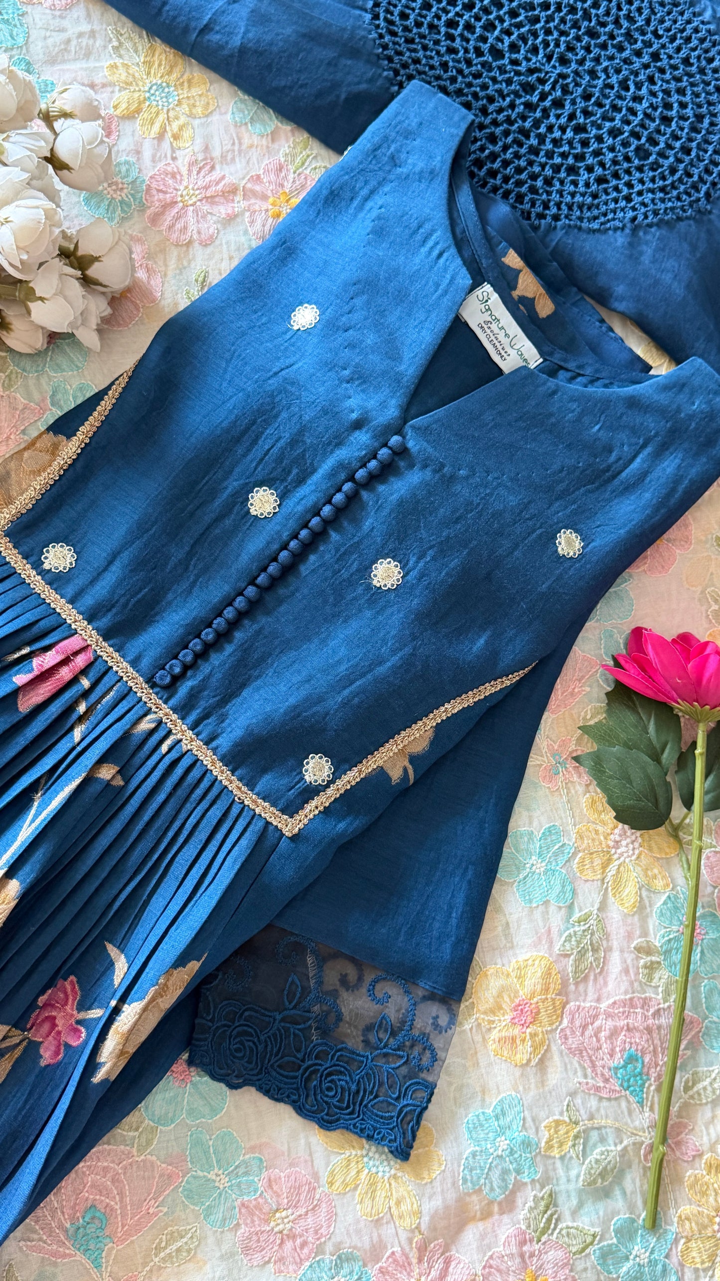 FLORAL BLUE MOON